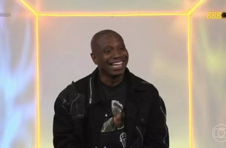 世界杯app下载-巴西2002世界杯冠军球员参加真人秀，坦言需要赚取百万美元奖金