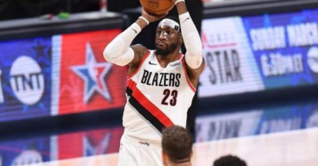 世界杯官方直播平台-20+10外加2抢2帽！开拓者休赛期最大引援终爆发