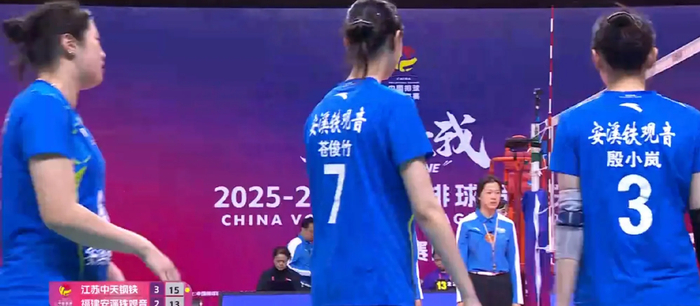 世界杯高清直播-全替补赢全主力！江苏小将力克福建庄宇珊，这才是女排未来希望|拦网|江苏女排|福建女排|发球|战术_新浪体育_新浪新闻