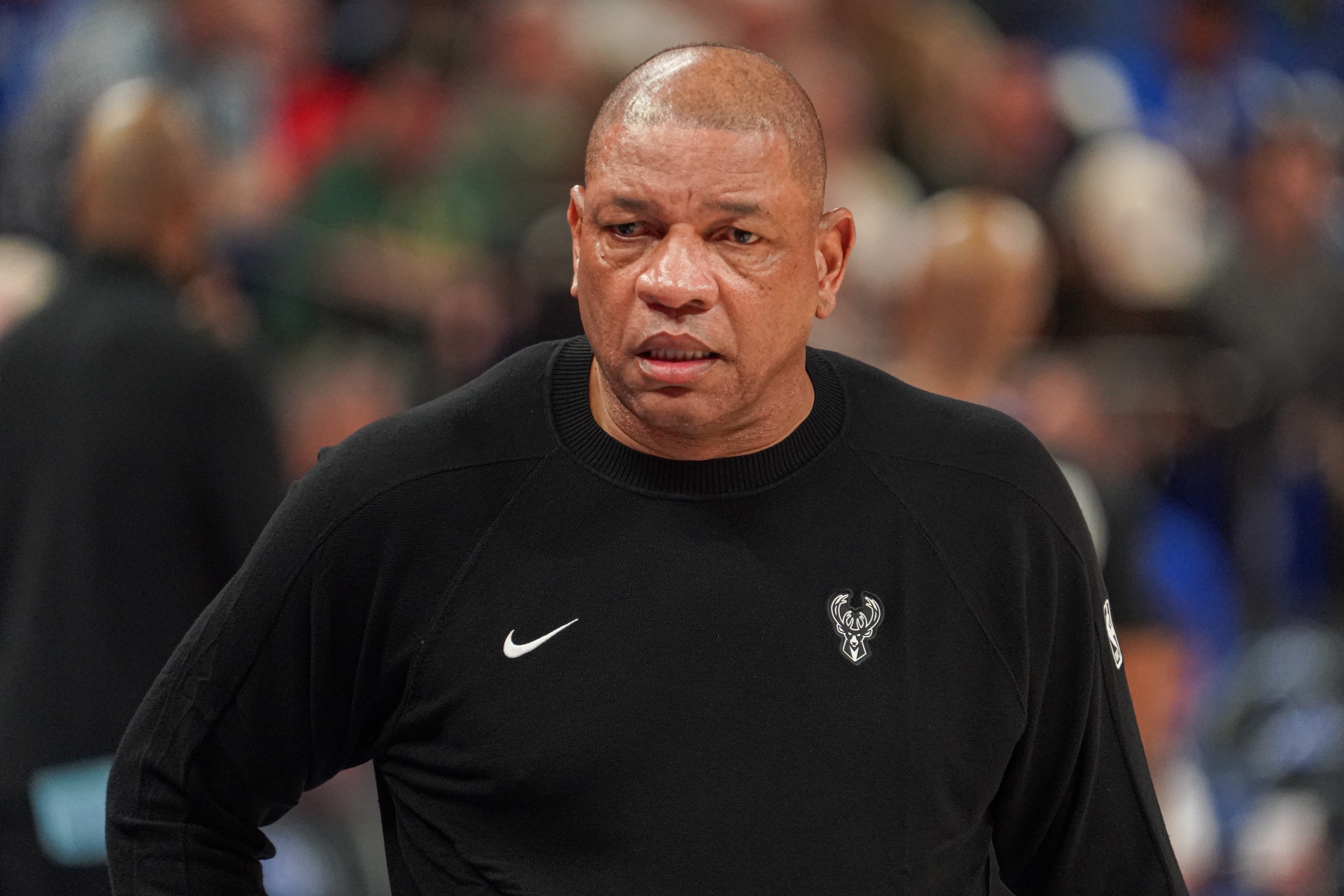 世界杯高清直播-雄鹿为何无法克服困境？里弗斯：实力不够强 也存在健康问题